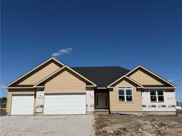 2347 Foxtail Dr, Kearney, MO 64060