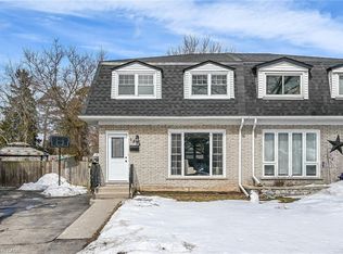 1418 Pineview Ct, Cambridge, ON N3H 4X1