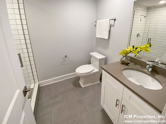 4th image of 354 W Dickens Ave APT 354