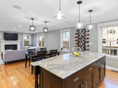 44 Oakview Ter, Jamaica Plain, MA, 02130