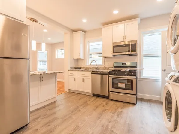 28 Hunnewell Ave #1, Brighton, MA 02135