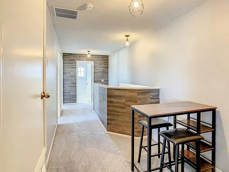 101 Bloomingdale Dr — Photo 48