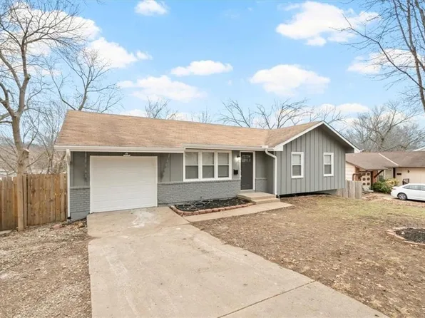 9816 E 51st Ter, Kansas City, MO 64133