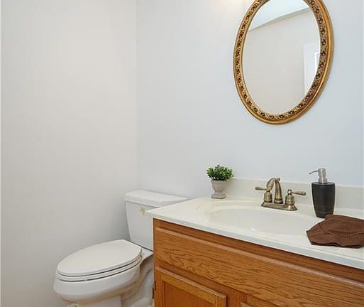 4th image of 5350 Hidden Creek Cir