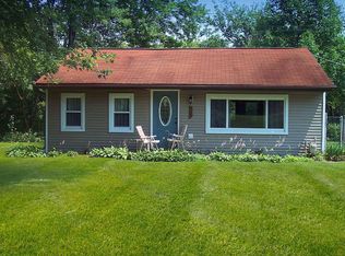 705 Portage Lakes Dr, Akron, OH 44319