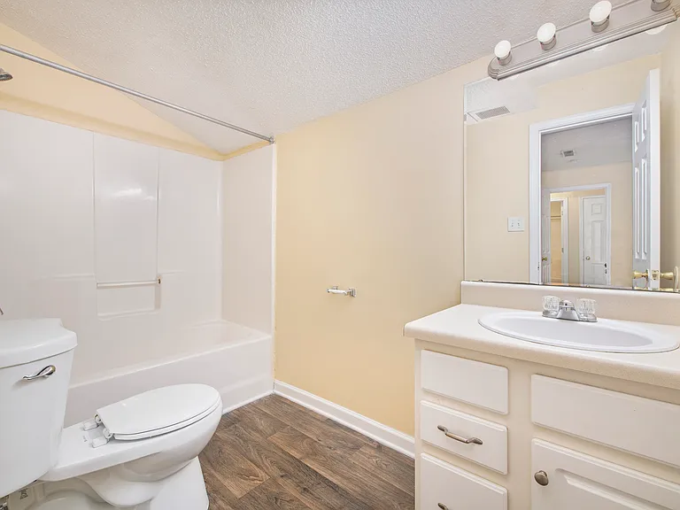 MAA Highland Ridge — Photo 14