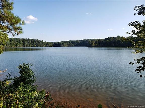 3rd image of 123 Coveside Dr #123