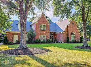 2357 Shrewsbury Run E, Collierville, TN 38017
