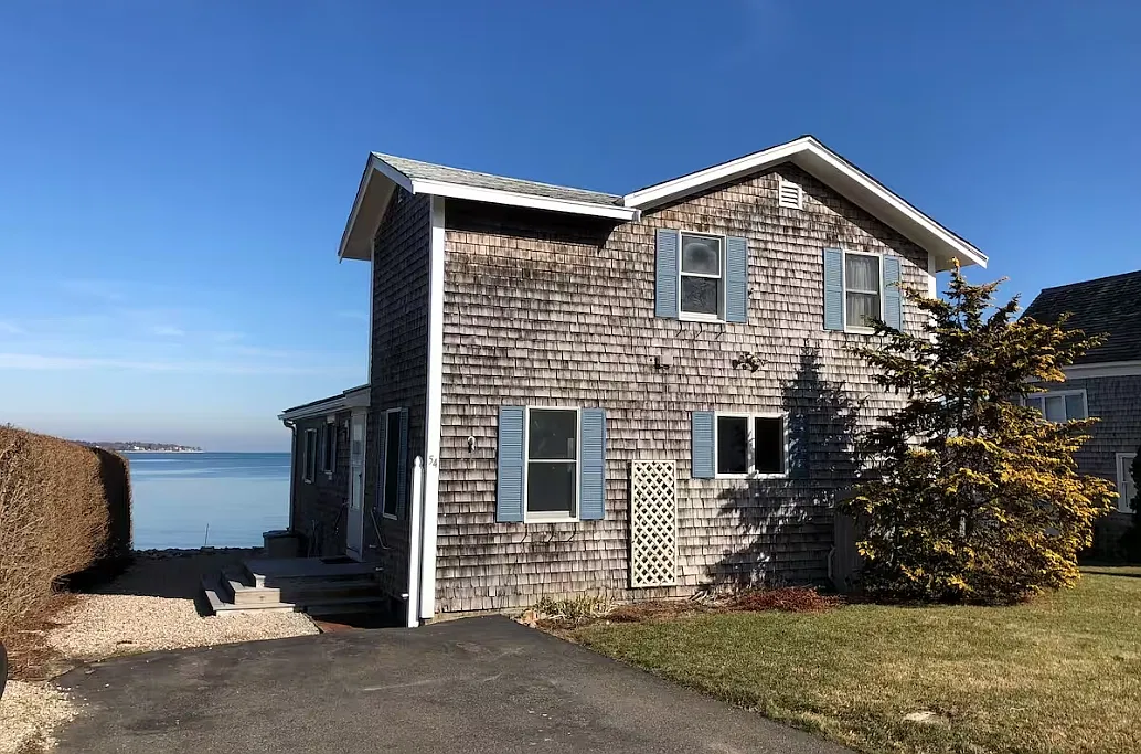 2 bed, 1.5 bath, 1370 sqft, $3,700 — Photo 3