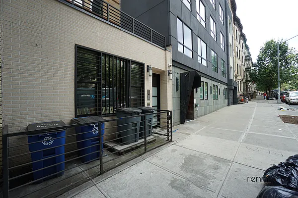 Rented by Rennit Inc. | media 22