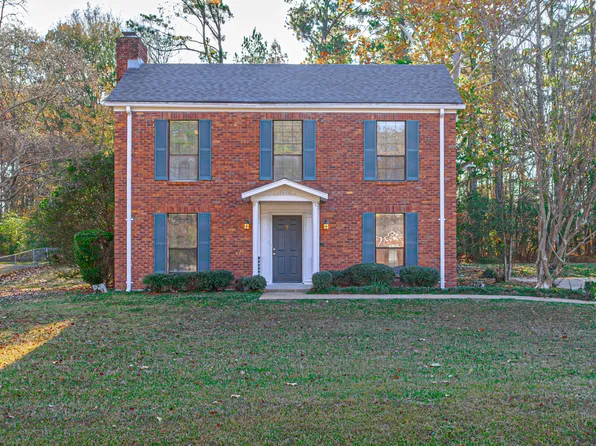 700 Katherine Dr, Canton, MS 39046