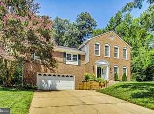 7406 Calamo St, Springfield, VA 22150
