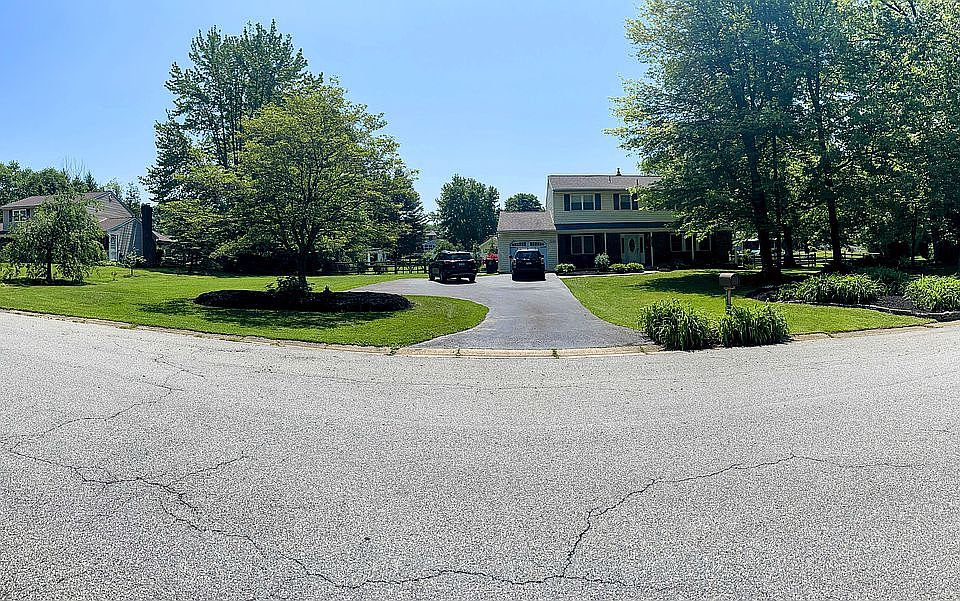 1st image of 3820 Sharon Dr