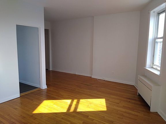 Living Room looking towards kitchen and nook