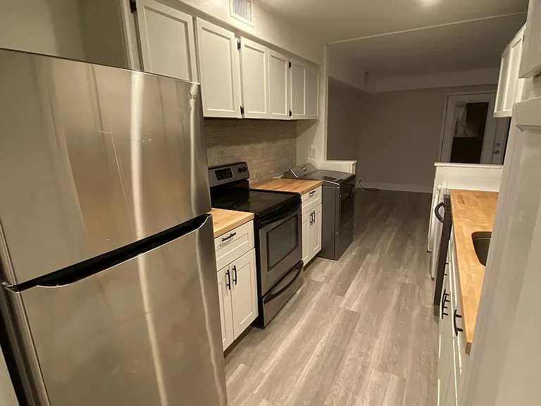 230 Hill Rise — Photo 22