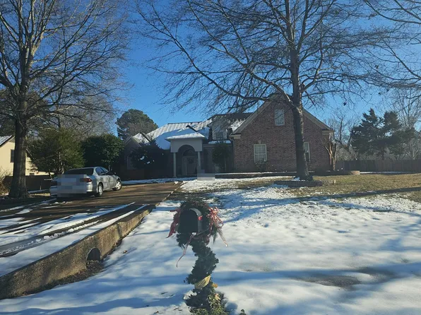 10005 Victor Dr, Olive Branch, MS 38654