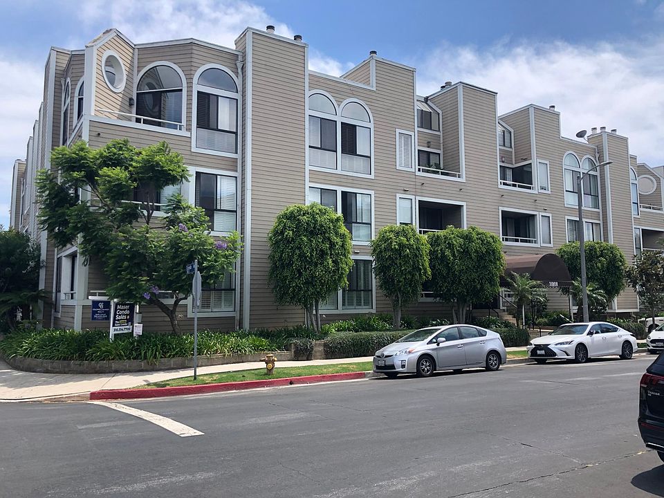 1st image of 11808 Dorothy St APT 106
