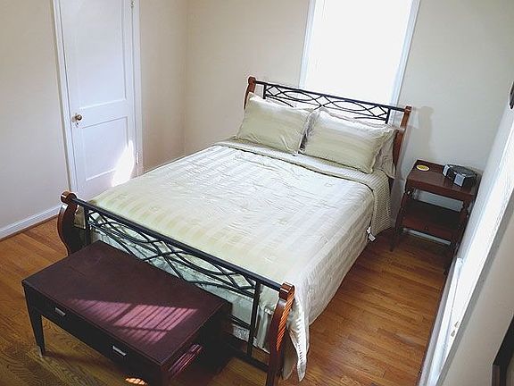 4th image of 218 Kenyon St