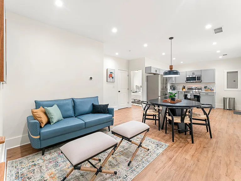 659 S Peachtree St #C — Photo 10