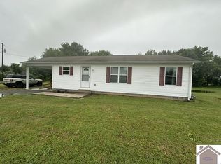 25 Royal Dr, Mayfield, KY 42066