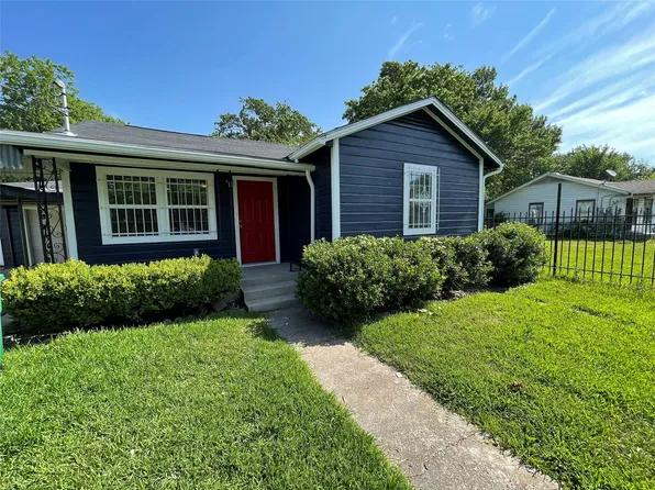 3211 Retta St, Houston, TX 77026