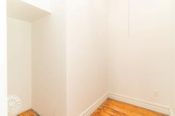 Rented by MySpaceNYC | media 7