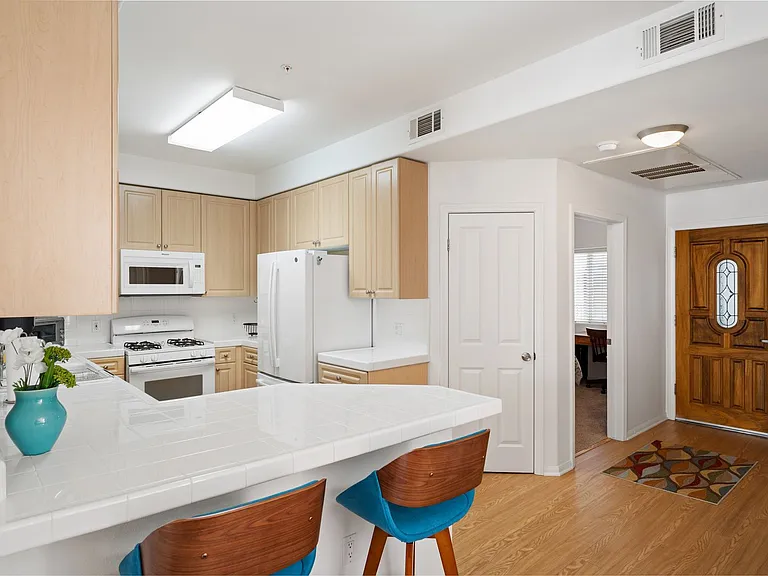 436 Poli St #308 — Photo 11