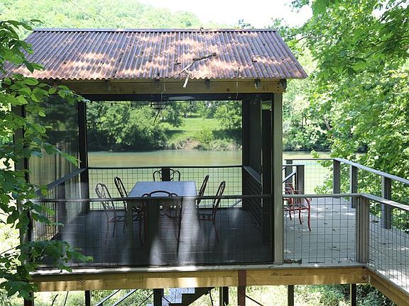 5th image of 348 Naomi Dr