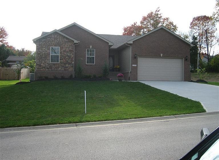 1st image of 120 Bayberry Dr