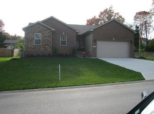 120 Bayberry Dr, Winchester, KY 40391