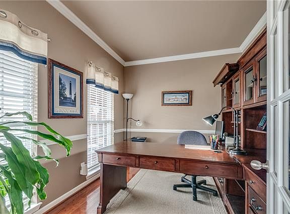 4th image of 2728 Water Ln