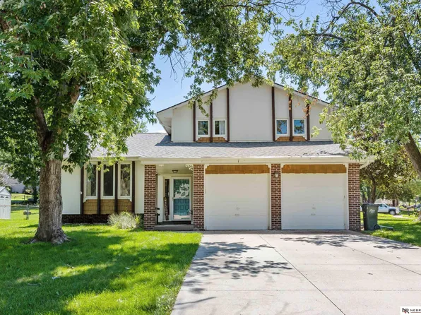 7529 Drexel St, Ralston, NE 68127