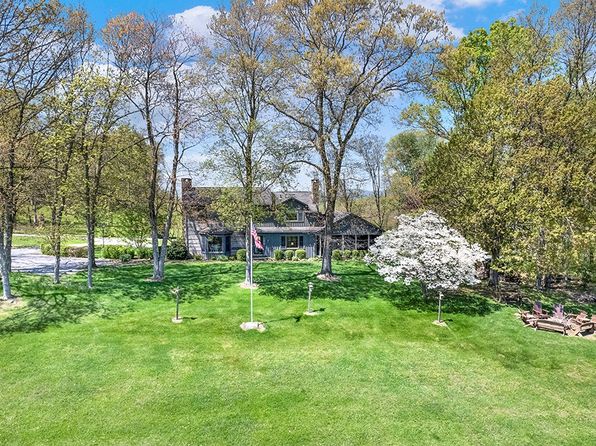137 McCreery Dr, New Florence, PA 15944