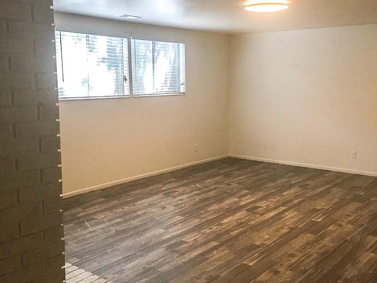 2361 E Phylden Dr #B — Photo 42