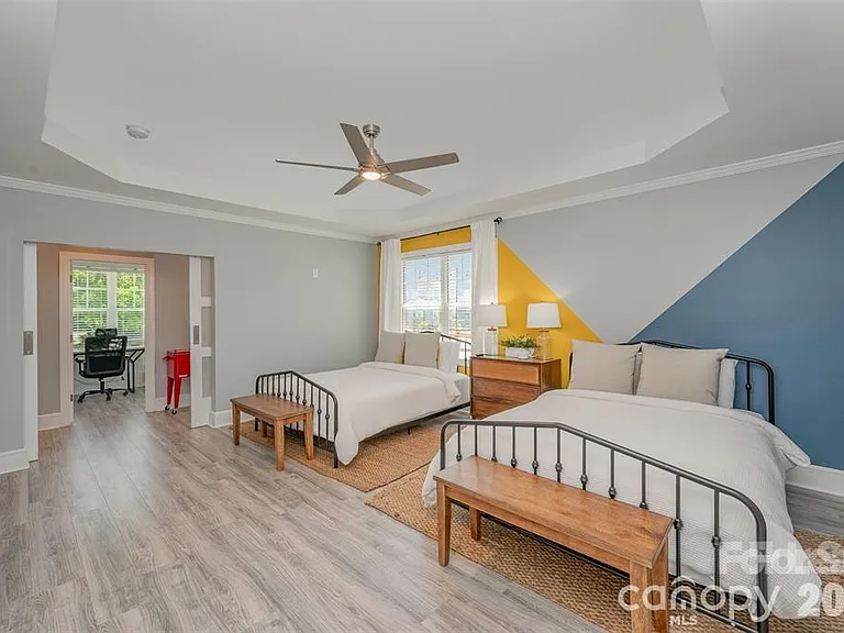 203 State St — Photo 11