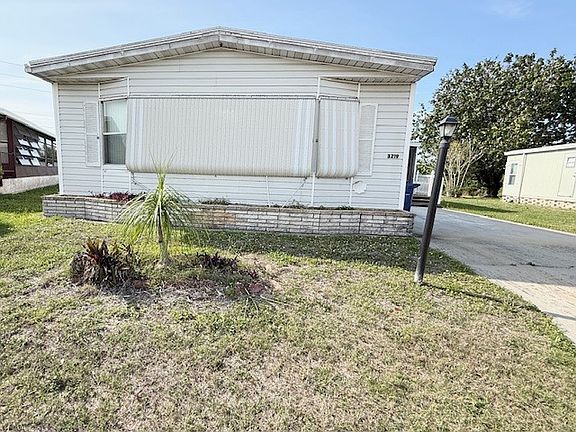 2nd image of 3219 Bay Oaks Dr