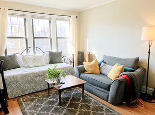 1941 Grove Ave APT 302, Berwyn, IL 60402