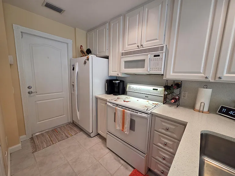 58 Tall Oaks Cir — Photo 6