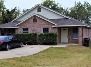 2817 NW 21st St, Fort Worth, TX 76106