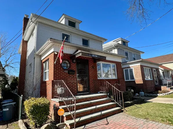 8554 260th St, Floral Park, NY 11001