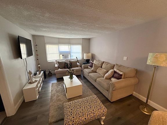 3rd image of 2555 Pga Boulevard #137