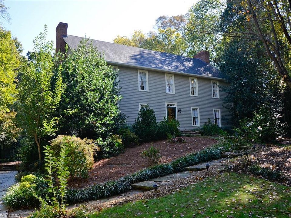 1st image of 503 Knob View Dr