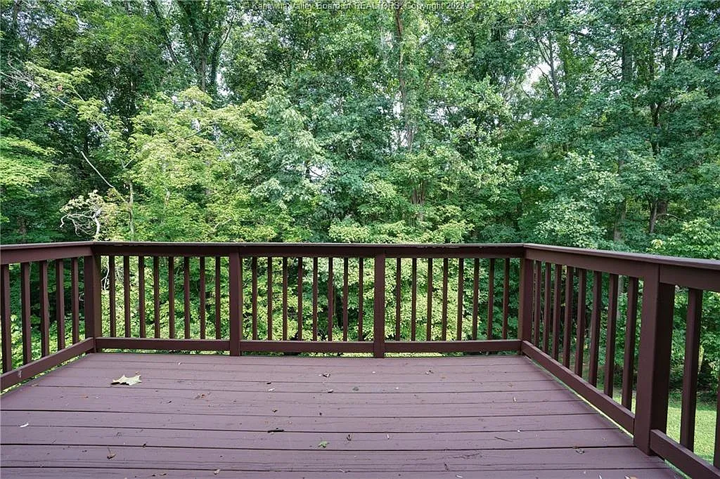3 bed, 1.5 bath, 2160 sqft, $1,800 — Photo 4