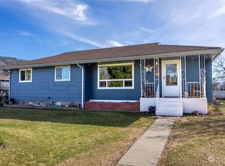 816 9th Ave, Oroville, WA 98844