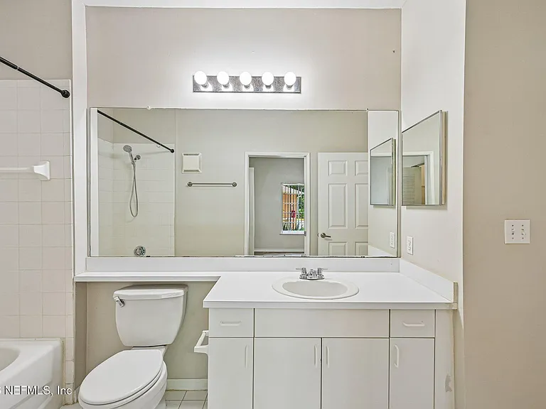 510 Florida Club Blvd #101 — Photo 28