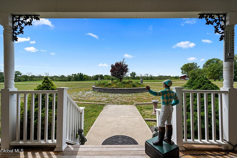 4th image of 85 Harris Road