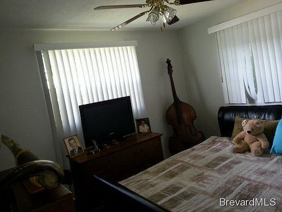 5th image of 2588 Stratford Dr