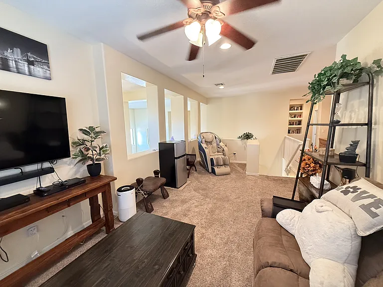 2245 W Clearview Trl — Photo 8