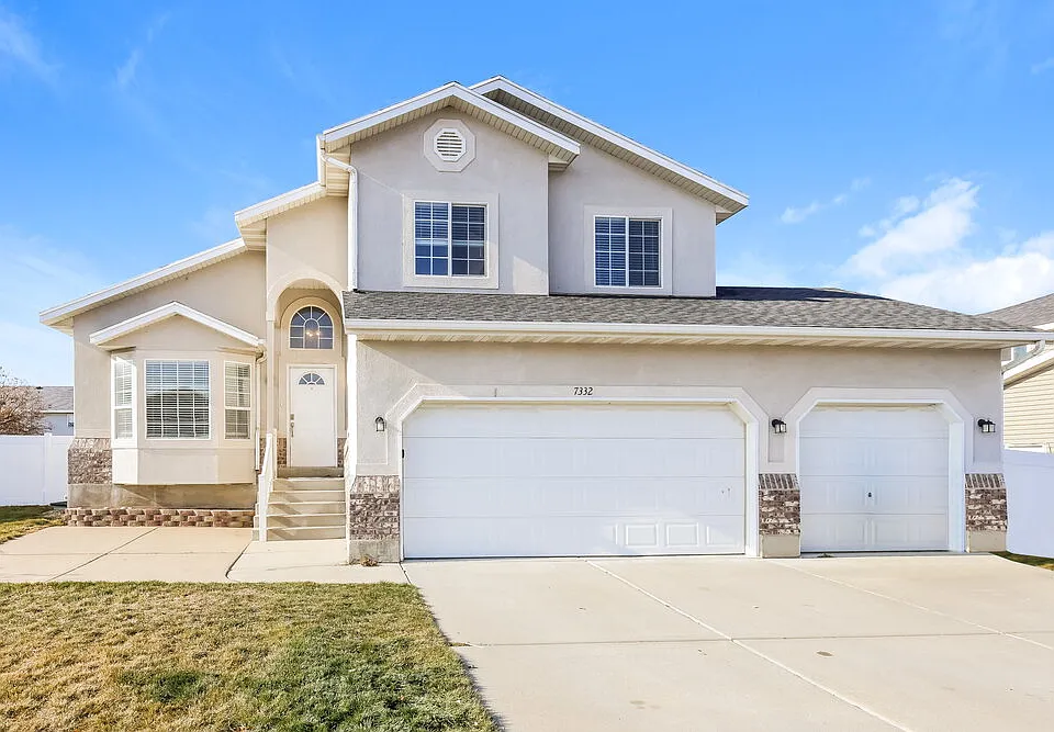 7332 S Jasper Hill Dr