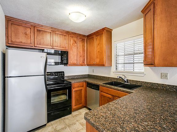 2nd image of 3110 Devonshire Dr APT 214